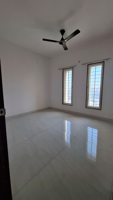 Room in 3 BHK Apartment at Punawale – for Rent