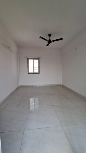 Room in 3 BHK Apartment at Punawale – for Rent