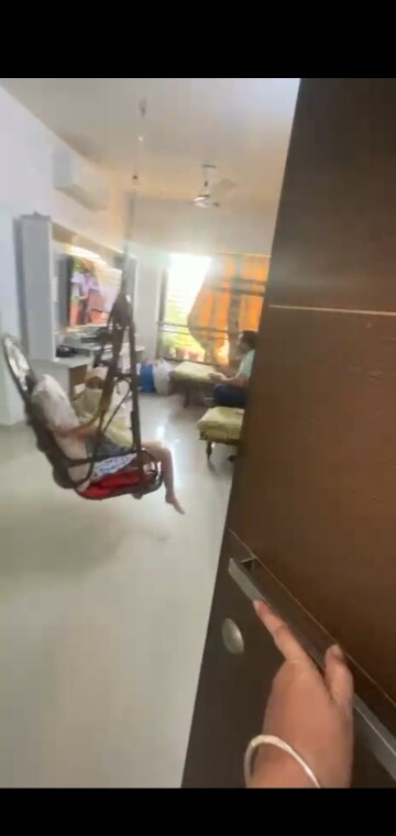 Furnished Amenities in 1.5 BHK Apartment at Jagatpur – for Rent