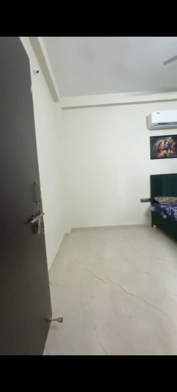 Room in 2 BHK Independent House at Scheme 78 – for Rent
