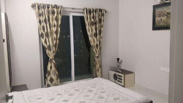 Bedroom in 2 BHK Apartment at Rustomjee Urbania Azziano, Thane West – for Rent