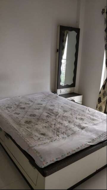 2 BHK Apartment For Rent in Rustomjee Urbania Azziano, Thane West