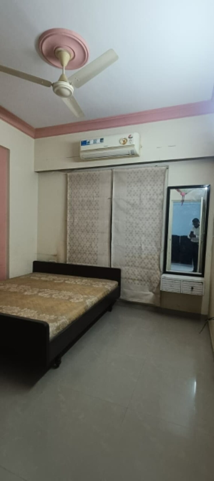 Room, makarba 3 Bedroom 1720 Sq.Ft. Apartment In Makarba Ahmedabad 9719451