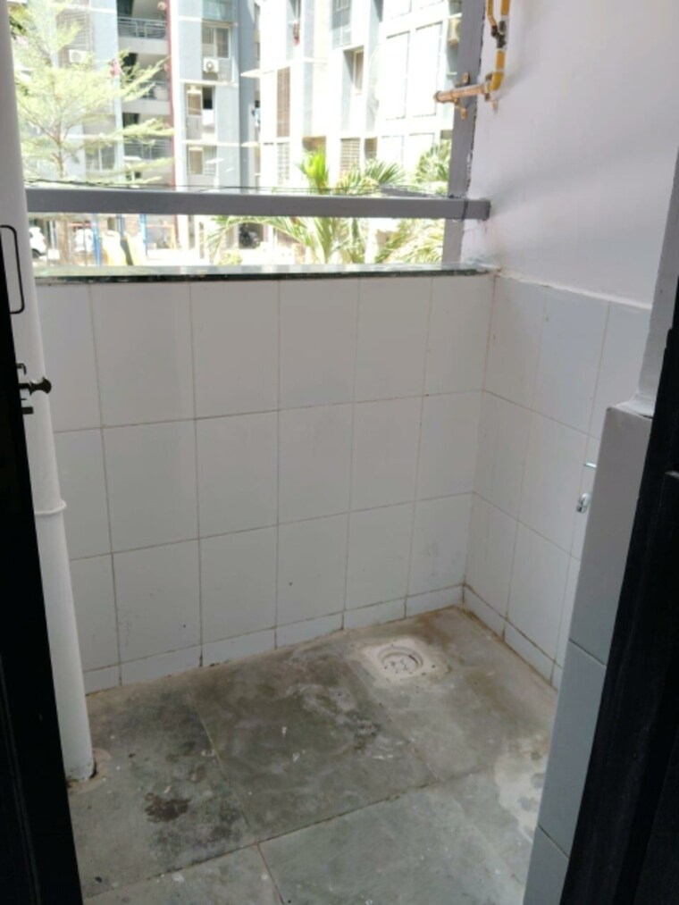 Bathroom, prathna-elegance 2 Bedroom 1200 Sq.Ft. Apartment In Gota Ahmedabad 9719454