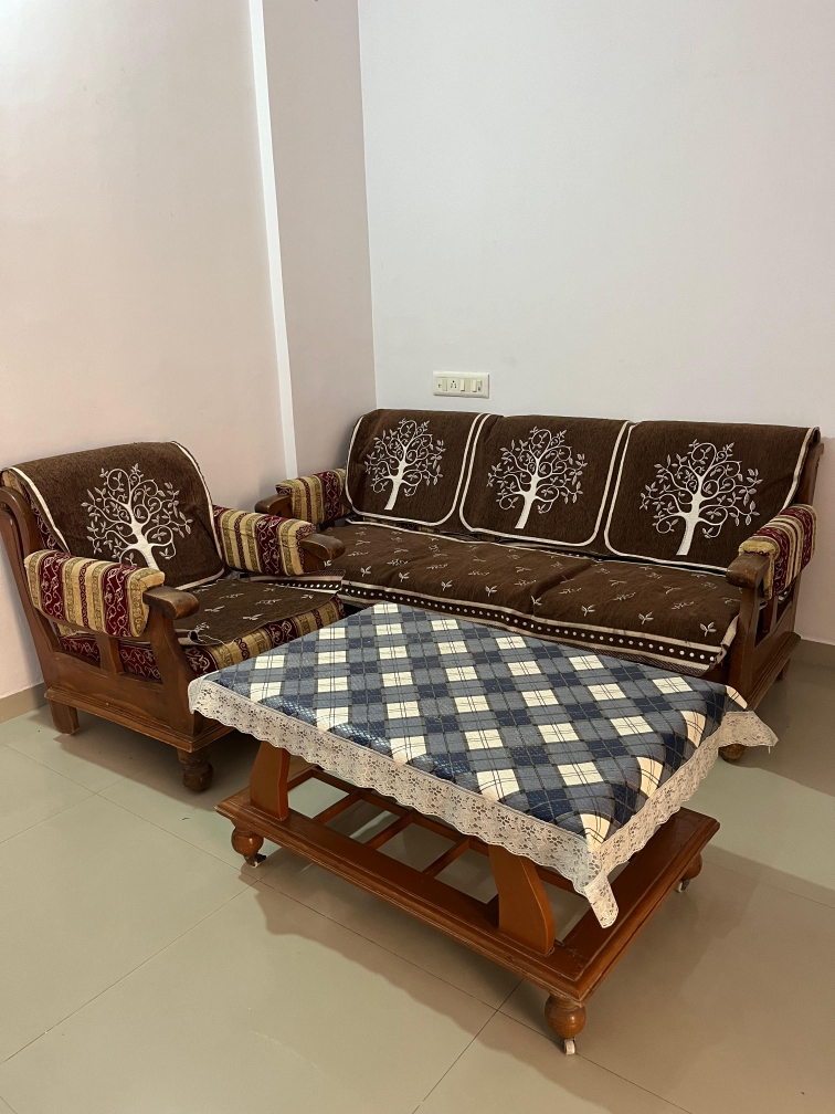 2 BHK Apartment For Rent in Prathna Elegance