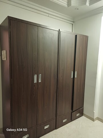 Room in 3 BHK Apartment at Kopar Khairane Sector 14 – for Rent