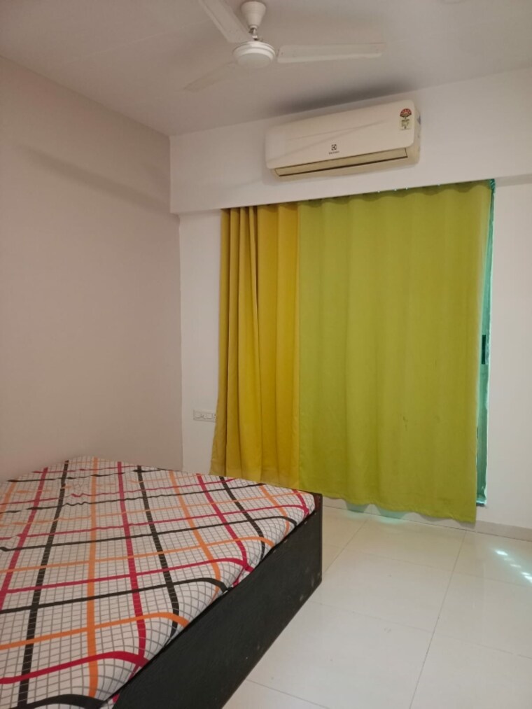 Bedroom, shilaj 3 Bedroom 1300 Sq.Ft. Apartment In Shilaj Ahmedabad 9719461