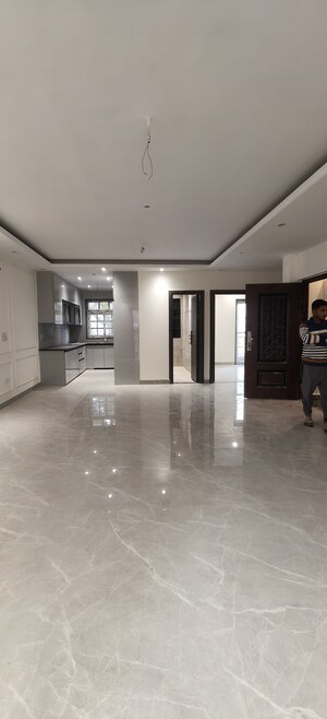 Living Room in 2.5 BHK Builder Floor at Ansal Plaza Sector-23, Sector 23 – for Rent