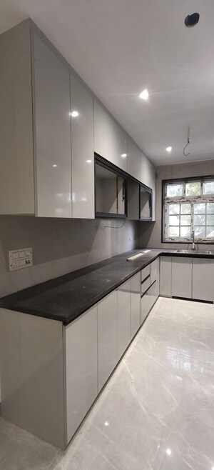 Kitchen in 2.5 BHK Builder Floor at Ansal Plaza Sector-23, Sector 23 – for Rent