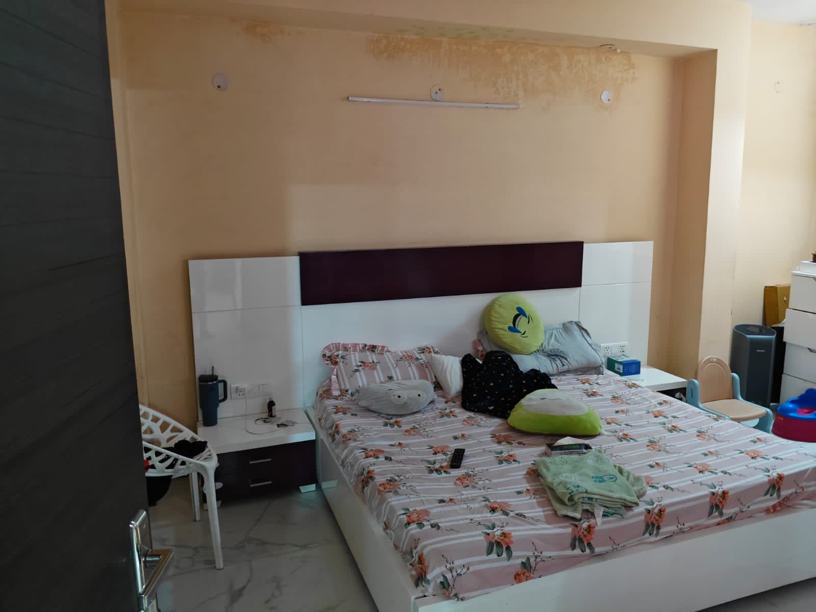 2 BHK + Pooja Room Builder Floor For Rent in Ansal Plaza Sector-23