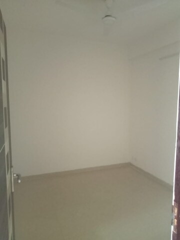 Room in 3 BHK Apartment at ATS Rhapsody, Sector 1 Greater Noida – for Rent