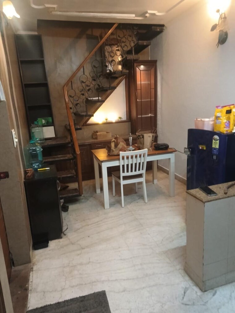 Living Room, shivalik colony 2 Bedroom 1800 Sq.Ft. Builder Floor In Shivalik Colony Delhi 9719531