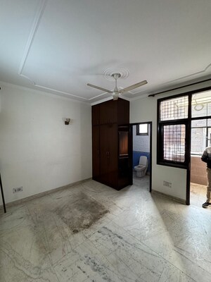 Room in 2 BHK Builder Floor at Malviya Nagar – for Sale