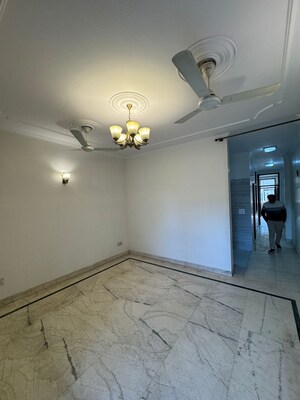 Room in 2 BHK Builder Floor at Malviya Nagar – for Sale