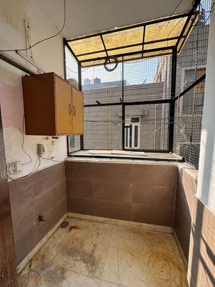 Kitchen, malviya nagar 2 Bedroom 900 Sq.Ft. Builder Floor In Malviya Nagar Delhi 9719549