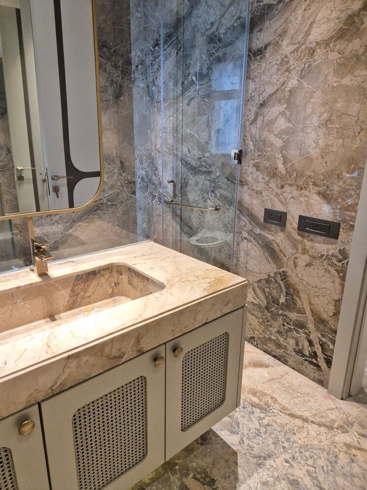 Living Room, safdarjung enclave 3 Bedroom 230 Sq.Yd. Builder Floor In Safdarjung Enclave Delhi 9719559