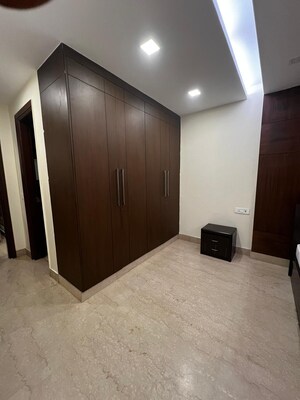 Room in 3 BHK Builder Floor at Safdarjung Enclave – for Sale