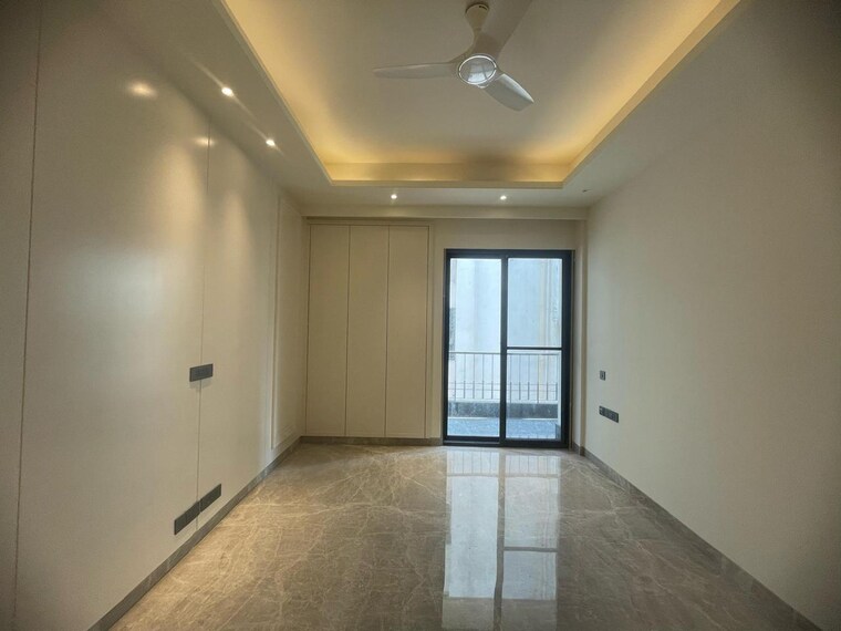 Room, safdarjung enclave 3 Bedroom 235 Sq.Yd. Builder Floor In Safdarjung Enclave Delhi 9719569