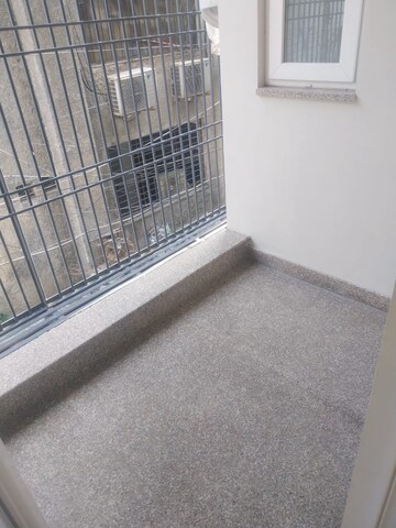 Balcony in 3 BHK Builder Floor at Safdarjung Enclave – for Sale