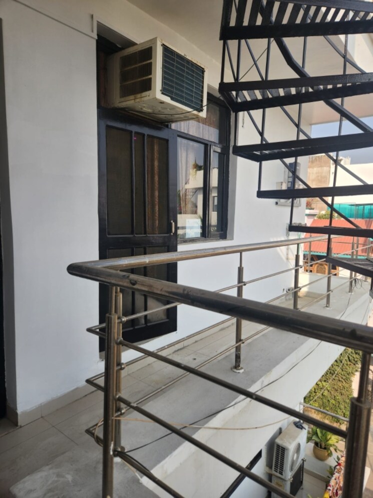 undefined, vineet khand 1 Bedroom 650 Sq.Ft. Independent House In Vineet Khand Lucknow 9719593