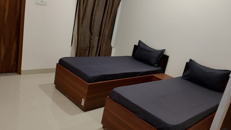 Room, sector 49 Pg For Boys & Girls In Sector 49 9719638