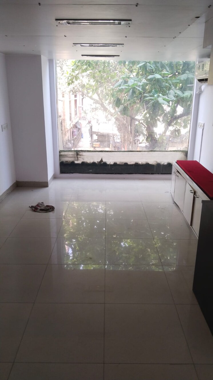 Cover Image, om-heera-panna-mall Commercial Office Space 250 Sq.Ft. In Andheri West Mumbai 9689298