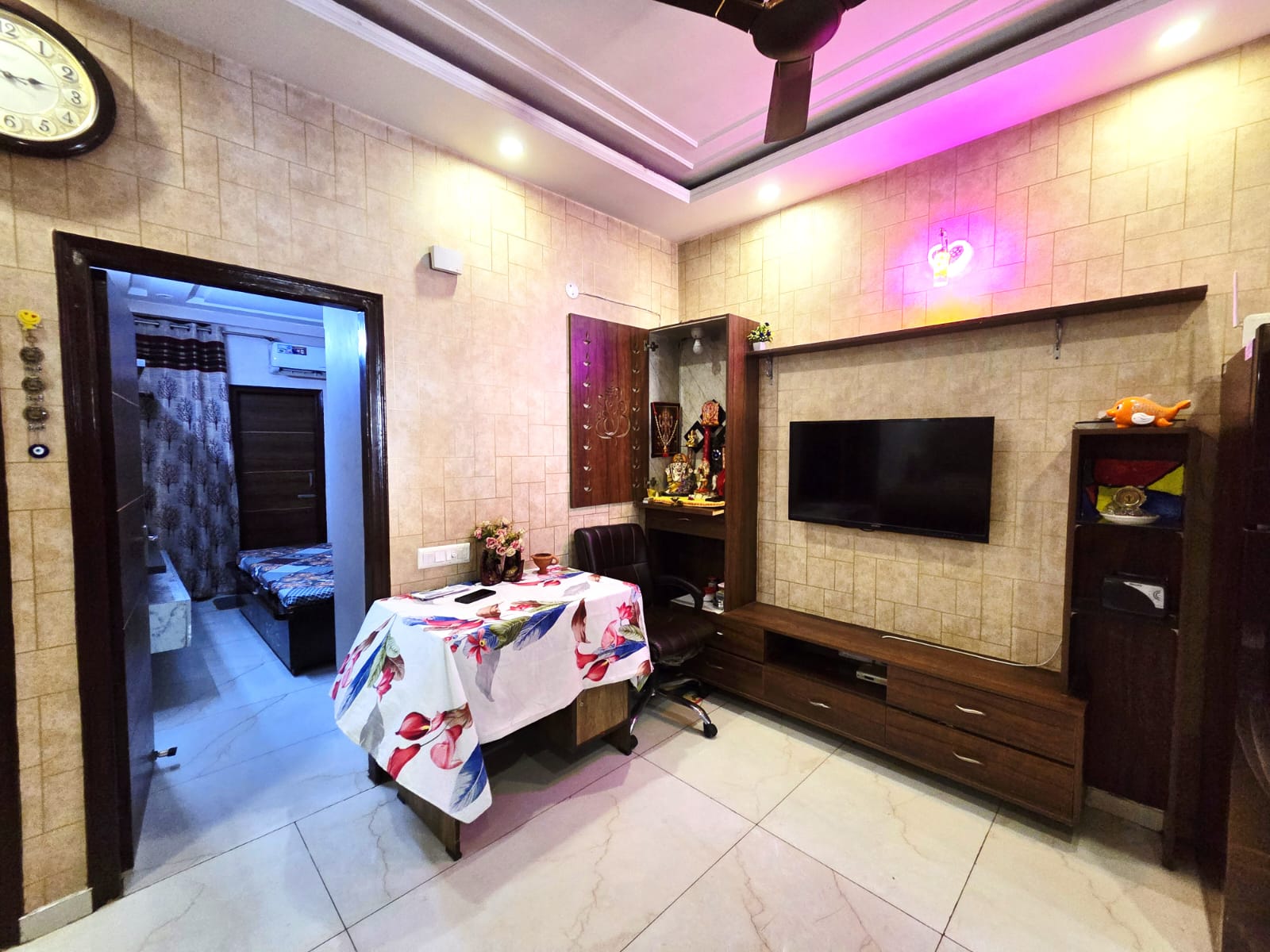 3.5 BHK + Pooja Room Builder Floor For Sale in Radha Enclave