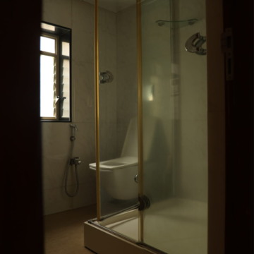 Bathroom in 2 BHK Apartment at Cumbala Hill – for Sale