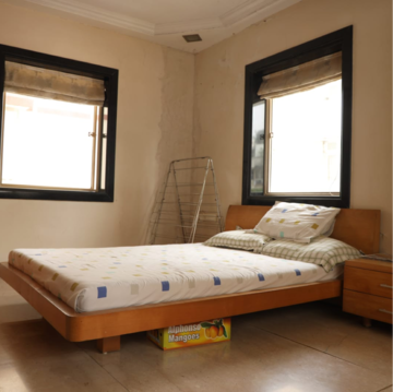 Bedroom in 2 BHK Apartment at Cumbala Hill – for Sale