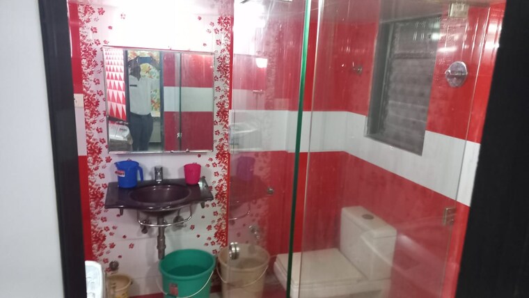 Bathroom, santacruz east 1 Bedroom 476 Sq.Ft. Builder Floor In Santacruz East Mumbai 9719845