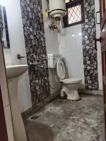Bathroom in 2 BHK Builder Floor at Saket – for Rent