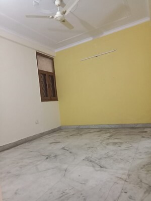 Room in 2 BHK Builder Floor at Saket – for Rent