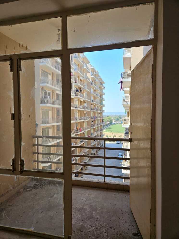 Kitchen, breez-global-heights 2 Bedroom 806 Sq.Ft. Apartment In Sohna Sector 33 Gurgaon 9719798