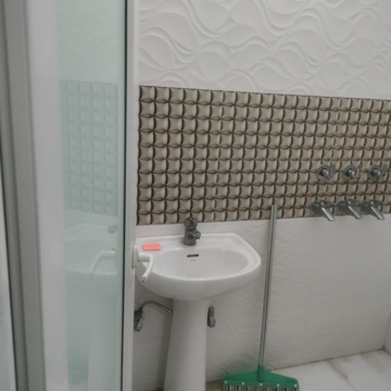 Bathroom in 3 BHK Builder Floor at Sector 21c – for Rent