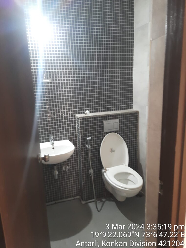 Bathroom, dombivli east 2.5 Bedroom 1120 Sq.Ft. Apartment In Dombivli East Thane 9719836