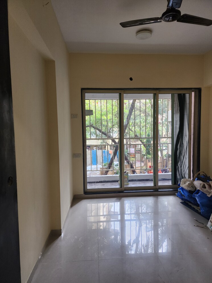 Room, sanman-chs-andheri-west 2 Bedroom 650 Sq.Ft. Apartment In Andheri West Mumbai 9719830