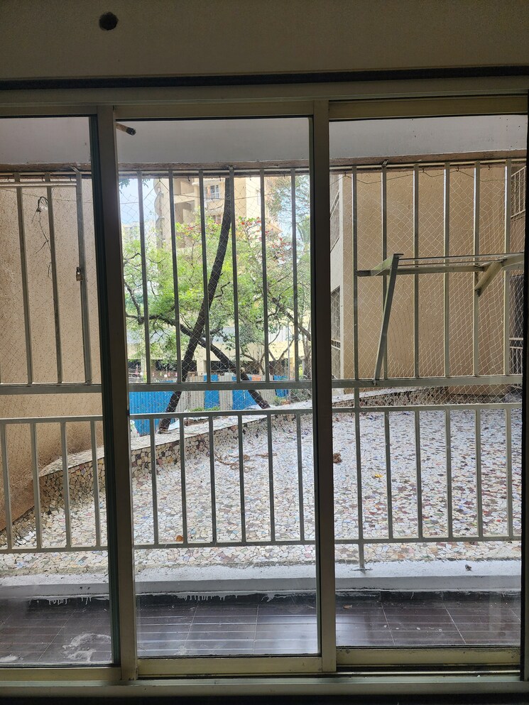 Balcony, sanman-chs-andheri-west 2 Bedroom 650 Sq.Ft. Apartment In Andheri West Mumbai 9719830