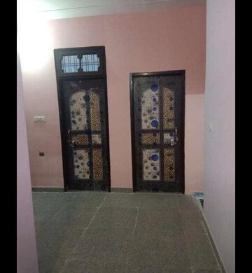 Room in 2 BHK Independent House at Deva Road – for Rent