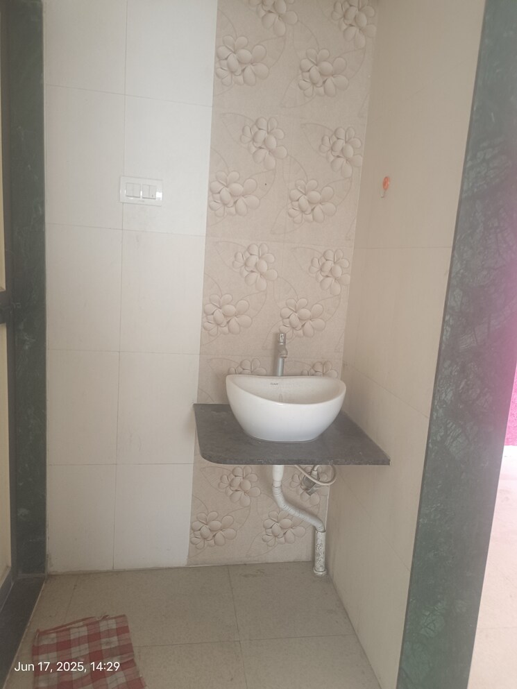Bathroom, dhayari 1 Bedroom 532 Sq.Ft. Apartment In Dhayari Pune 9719885