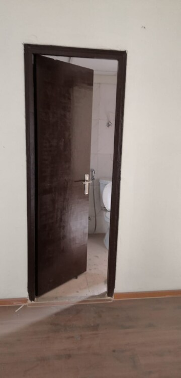 Building Lobby in 3 BHK Apartment at Amrapali Centurian Park, Tech Zone 4 Greater Noida – for Rent