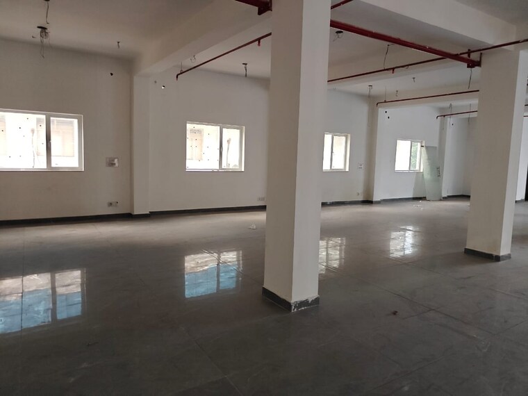 Room, sector 63 Commercial Industrial Plot 5000 Sq.Ft. In Sector 63 Noida 9719938