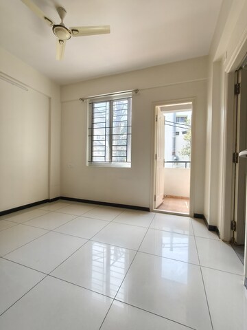 Room in 1 BHK Apartment at Jeevan Bima Nagar – for Rent