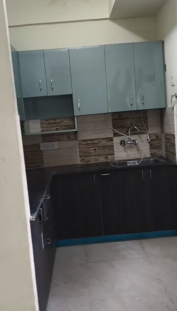 Furnished Amenities in 2 BHK Apartment at Amrapali Dream Valley, Tech Zone 4 Greater Noida – for Rent