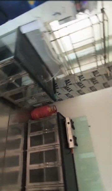 Staircase in 2 BHK Builder Floor at Sector 33 – for Rent