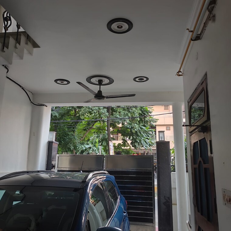 Team Area, gomti nagar Pg For Girls In Gomti Nagar 9720045