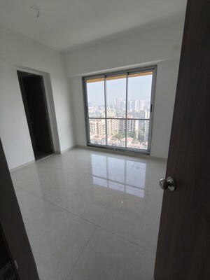 Room in 1 BHK Apartment at Naman Premier, Andheri East – for Rent