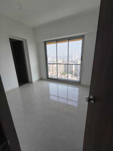 Room in 1 BHK Apartment at Naman Premier, Andheri East – for Rent
