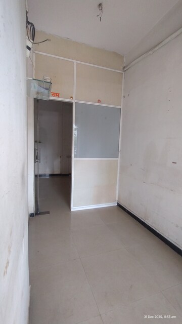  Shop For Sale in Kandivali West