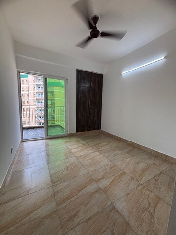 Room in 3 BHK Apartment at Godrej Tropical Isle, Sector 146 – for Sale