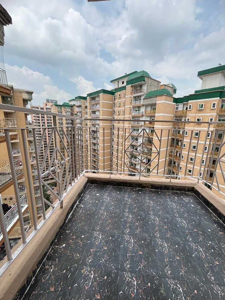 Exterior View, godrej-tropical-isle 3 Bedroom 2500 Sq.Ft. Apartment In Sector 146 Noida 9720146
